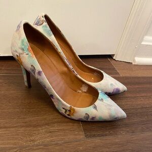 Anthropologie floral heels